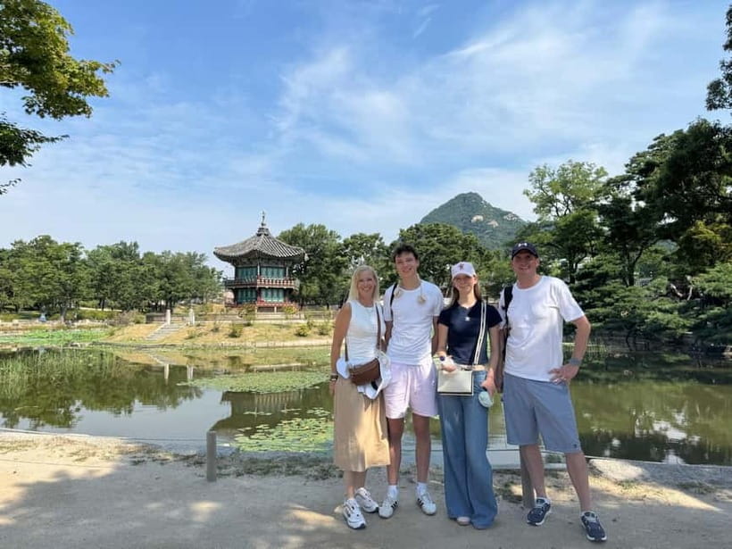 Time Travel in Seoul: Gyeongbokgung, Folk Museum & Bukchon - Where the Tour Starts at Gyeongbokgung Station (Exit 4)