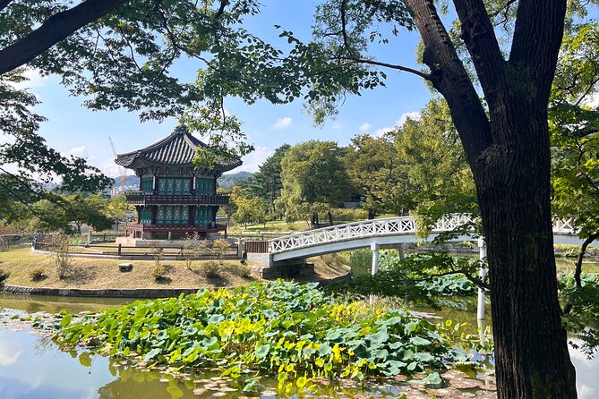 Time Travel in Seoul: Gyeongbokgung Palace, Folk Museum & Bukchon - Key highlights to look forward to