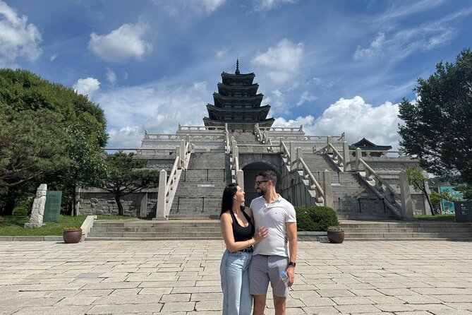 Time Travel in Seoul: Gyeongbokgung Palace, Folk Museum & Bukchon - Should You Book This Bukchon Hanok Time-Travel Tour?