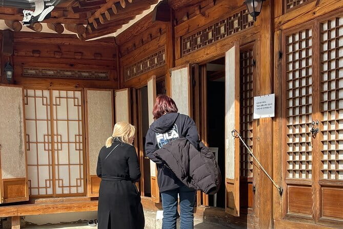 Tour Seoul’s oldest district with a storyteller from Bukchon - Why Bukchon’s alleys feel like a time machine