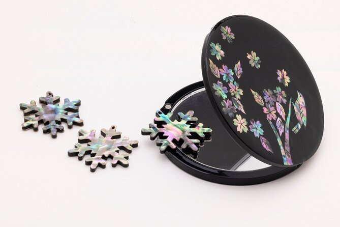 Traditional Korean Mother-of-Pearl Craft Workshop - Where to meet: 4th floor stairs near Dongmak-ro
