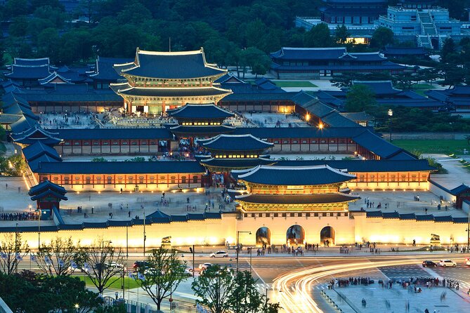 Walking Tour with Gyeongbokgung Palace, Bukchon, Insadong - Bukchon Hanok Village: Winding Lanes and Hanok-Style Streets